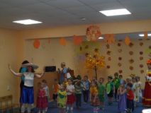 2015 год - праздник Осени группа "Буратино"
